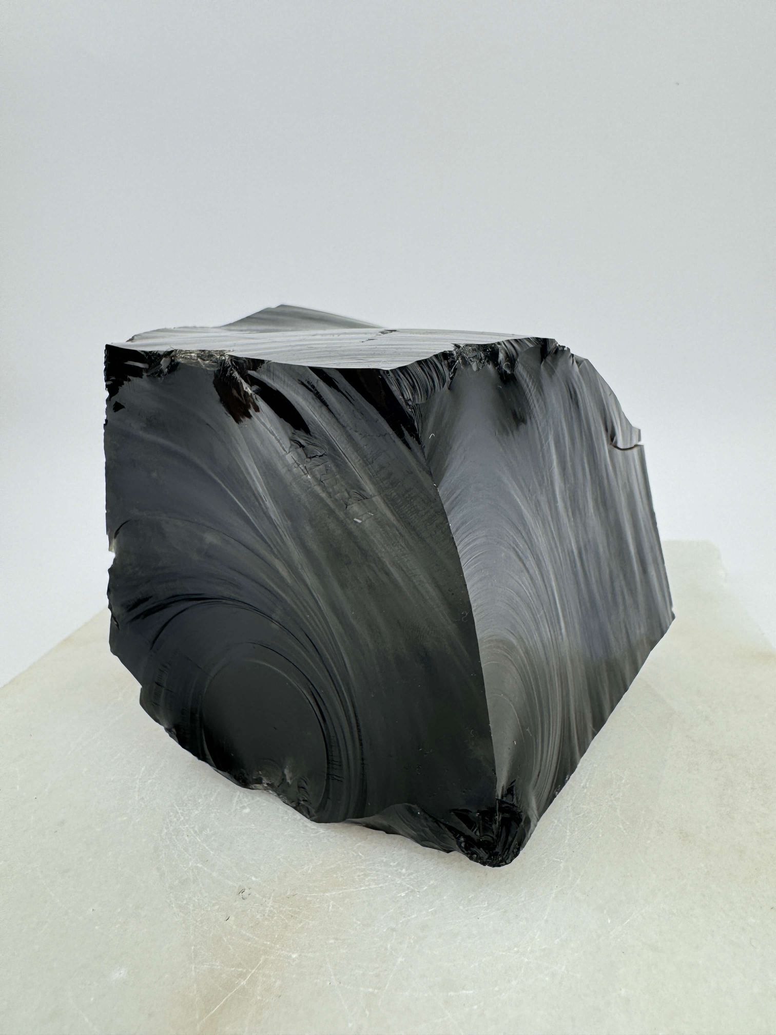 Obsidián surový 3.